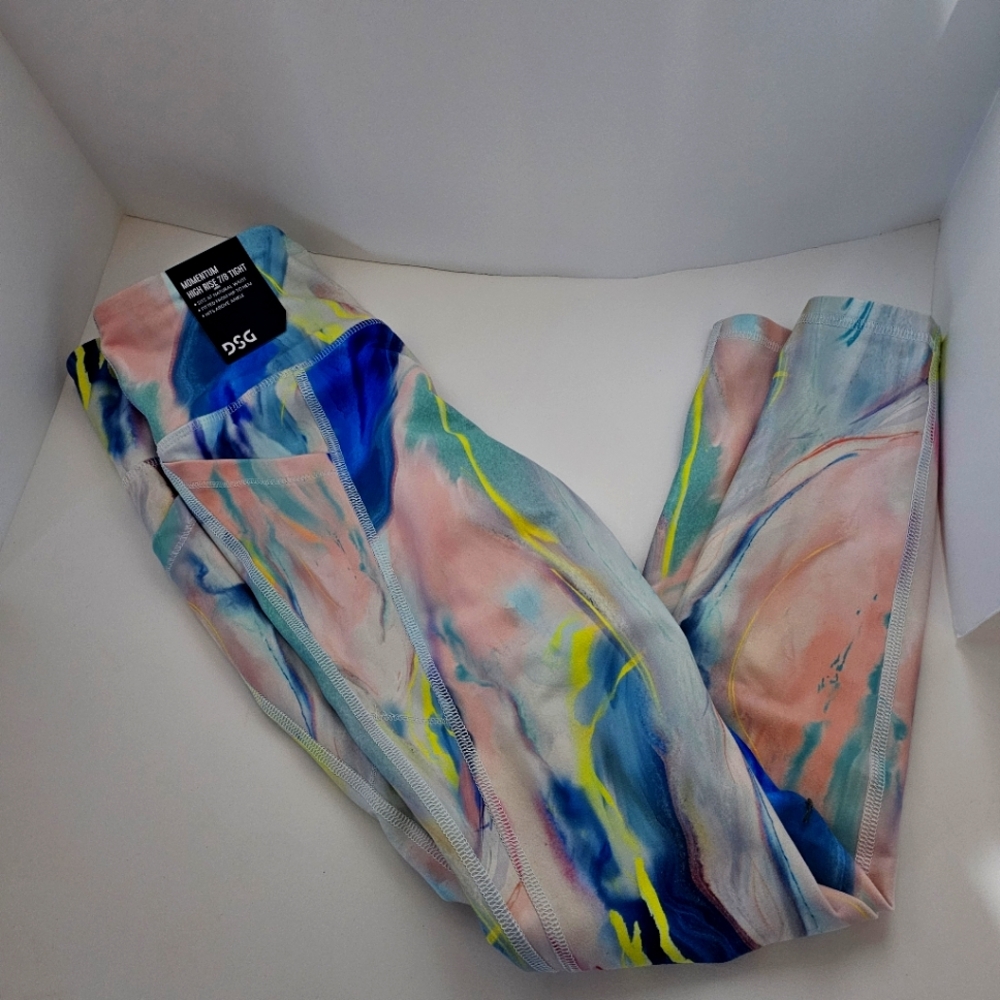 NWT DSG womans leggings. Size XS